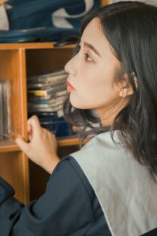 美女受辱